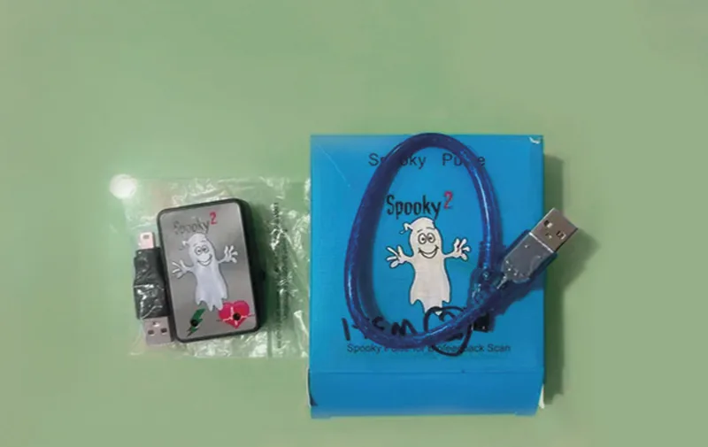 Gerador de frequências Spooky2 e seu cabo